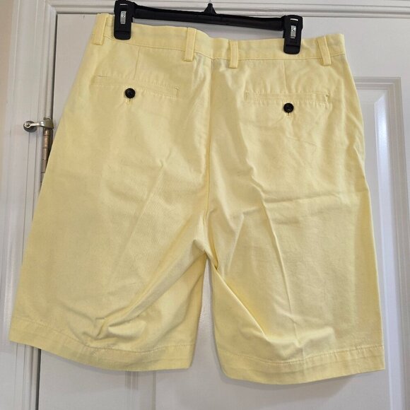 Amazon Essentials Men's Classic-Fit 9" Short - Light Yellow - Picture 3 of 7